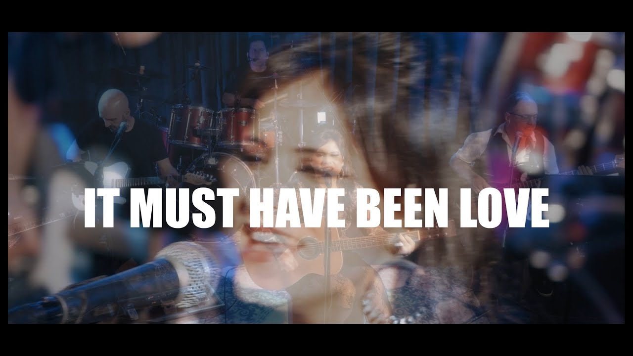 Capa da gravação de It Must Have Been Love